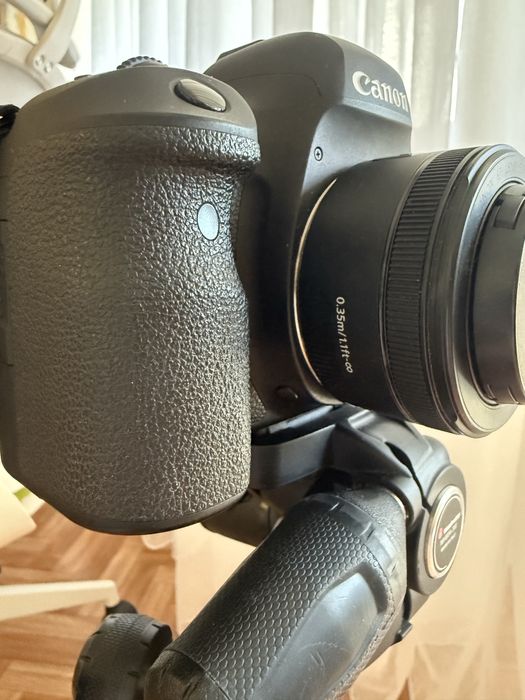 Canon EOS 6D mark 2 фотоаппарат