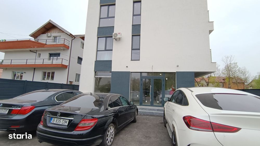Spatiu Comercial Stradal langa strada Uverturi
