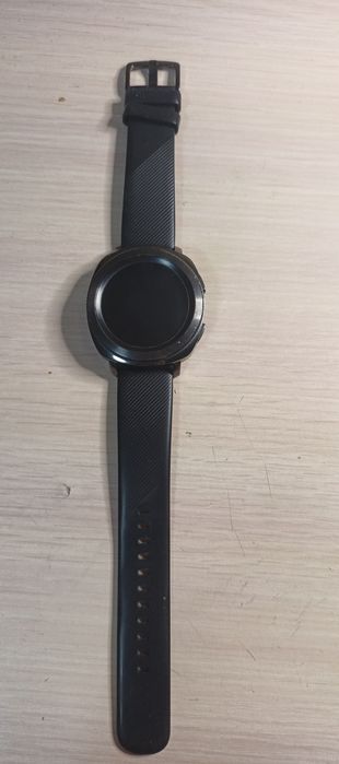Продаю часы Samsung Gear Sport