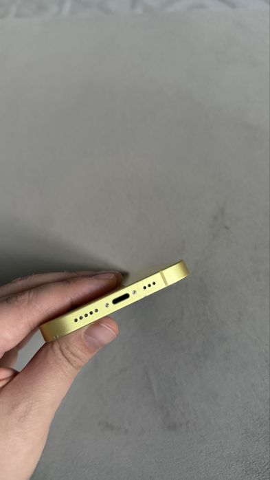 Продам айфон 14 128gb