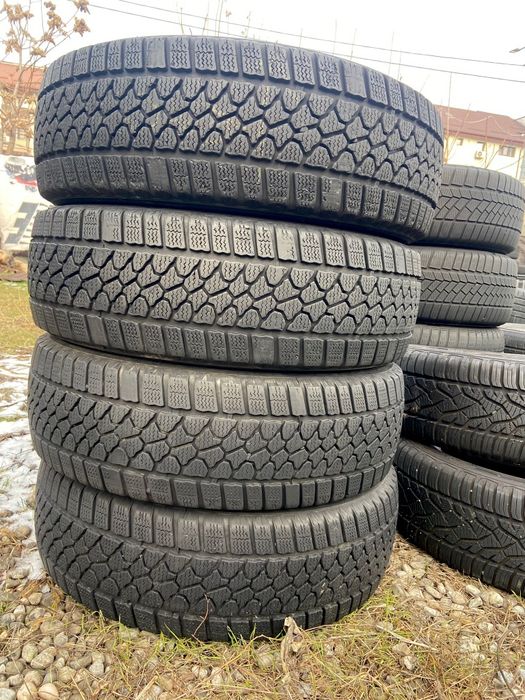 Anvelope de IARNĂ - 215 65 16 C. -