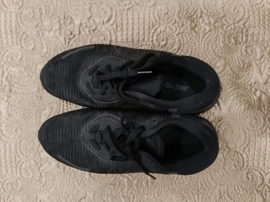 Nike renew 4 black