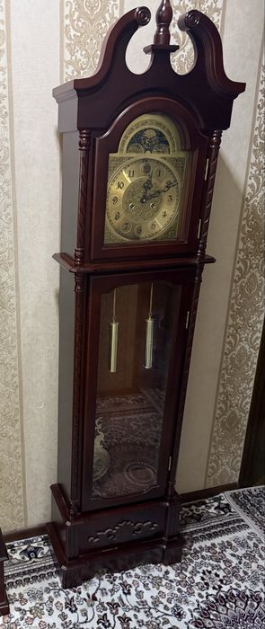 Soat zalga часы для зала