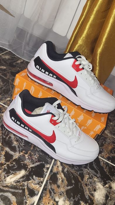 Adidași Nike AirMax