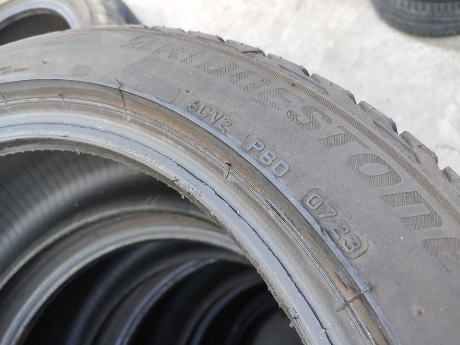 2бр Летни гуми 215 50 18 - Bridgestone - DOT 2023