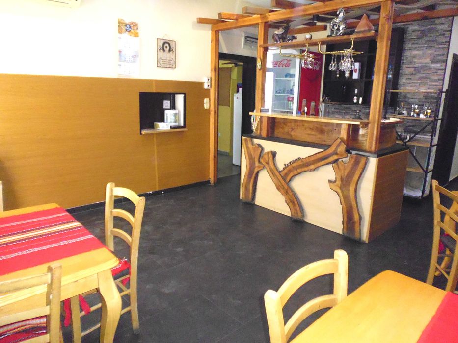 Оборудвано  заведение за продажба в ж.к. Люлин 8, гр. София