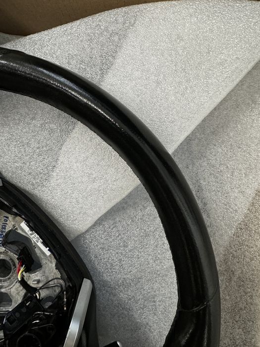 Волан BMW G01 02 g20 g21 g30 g31 x3 X4 3 и 5 серия с подгрев вибрация дисктроник и асистент за ленти