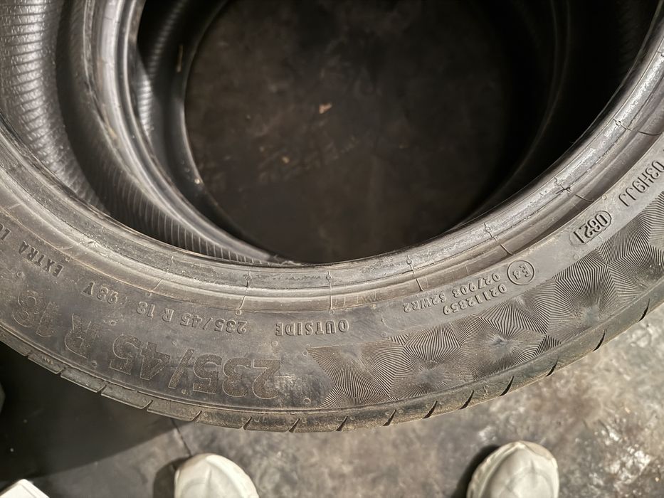 2 шины 235/45 р18