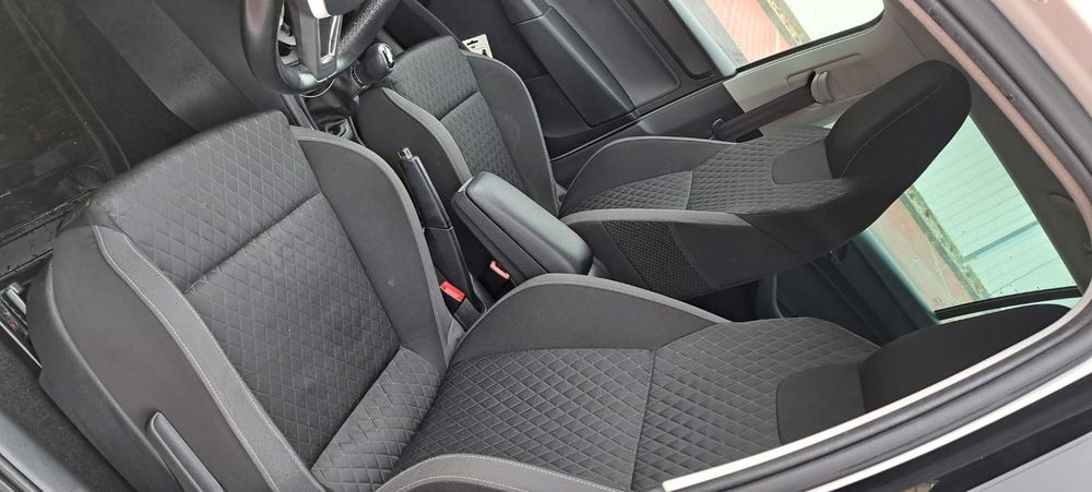 Vând Skoda Rapid spaceback 2015,motor 1.2 tsi ,cod motor cjzd,110 cai