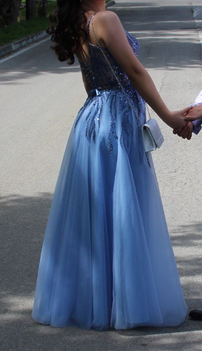 Бална Рокля (синя)