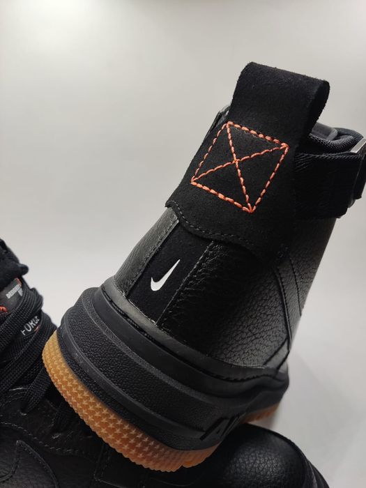 Nike Air Force 1 High Utility 2.0 Black
..
Mărimi disponibile:
38 (24