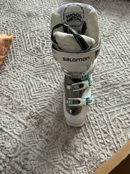 Ботинки для лыжи