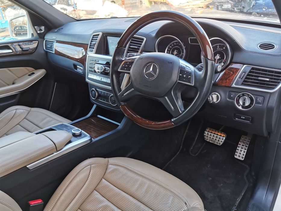 Dezmembrez mercedes gl x166/ml w166 6.3 amg/bara fata amg/capota/aripa