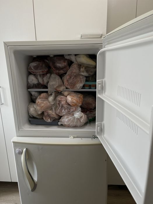 Продам LG холодильник рабочий