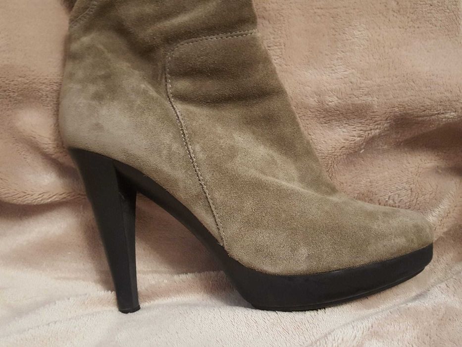 Cizme lungi RIZZOLI  din piele intoarsa, noi, marimea 39