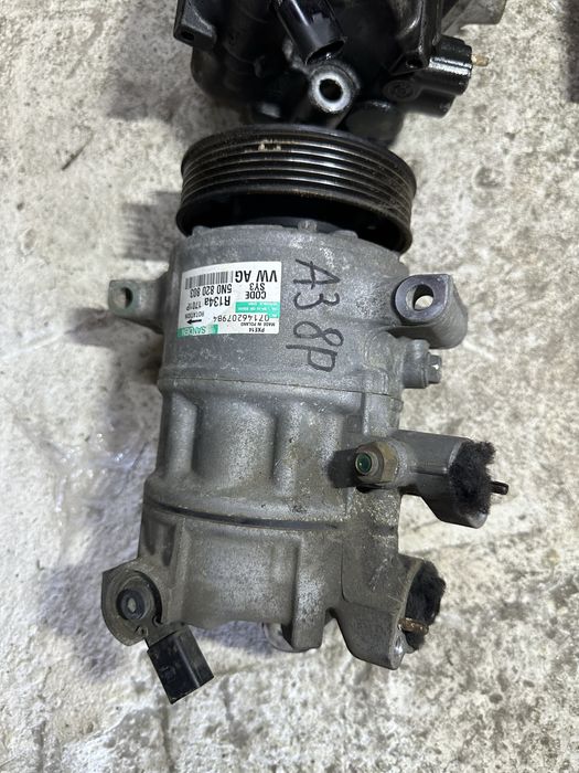 Компресор на климатика Audi Seat Skoda Vw 5N0820803 оригинал