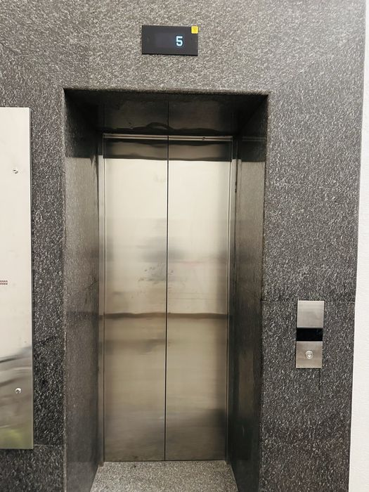 Продается коробка. Korobka sotiladi