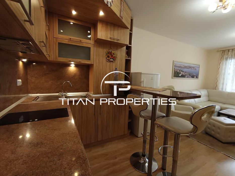 Дава се под наем Двустаен апартамент в Варна, Общината - 60 кв.м за 550 € - Снимка #1