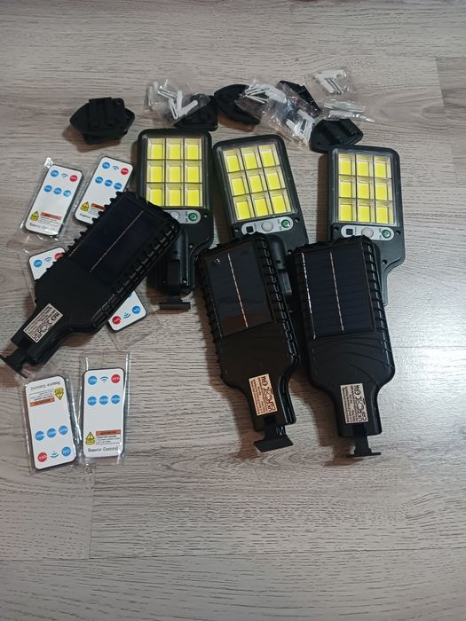 Lămpi LED pentru Curte