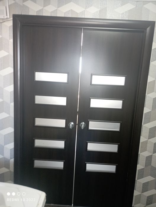 Продам двери конплекта