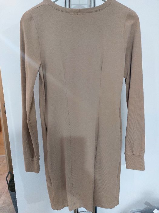 Рокля V'ZAR'O ,М размер, цвят пудра