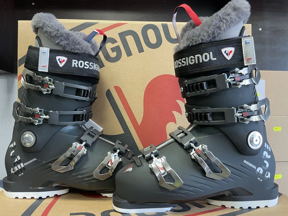Нови дамски ски обувки Rossignol