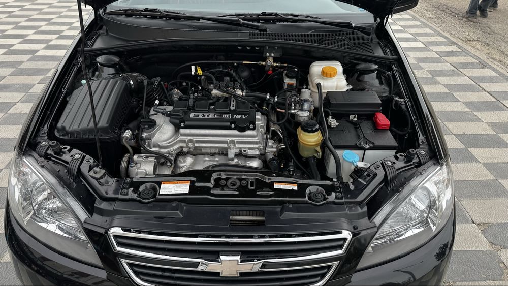 Lasetti 3 pozitsiya bez lyuk