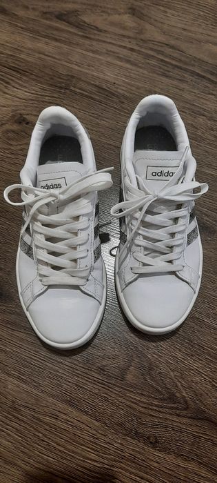 Маратонки Адидас