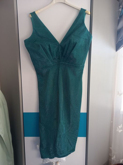 Rochiță verde cu paiete mici