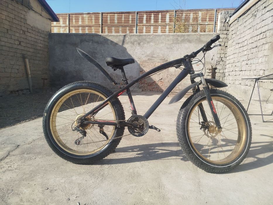 Qalin balonli velik sotiladi