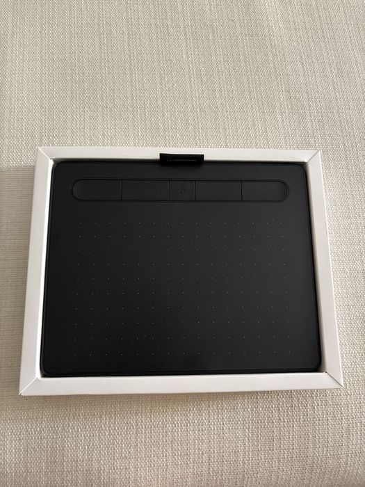 Tableta grafica WACOM Intuos S Bluetooth - stare aproape noua