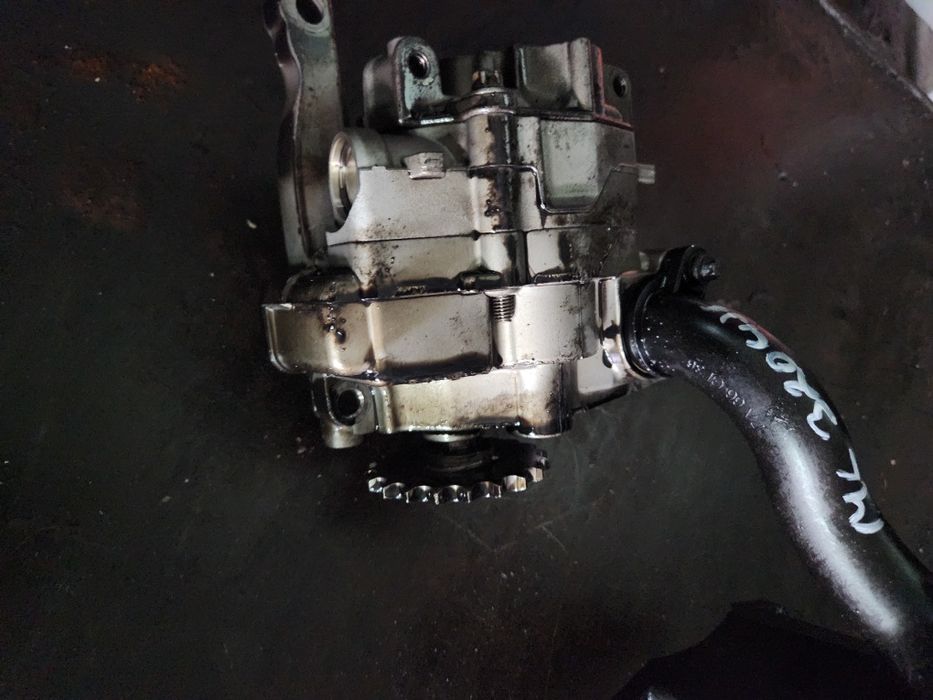 Маслена помпа за Mercedes 320cdi