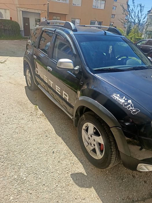 Vând Dacia Duster