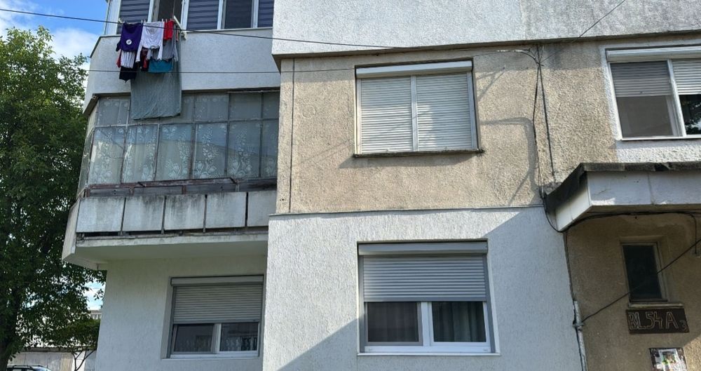 Vand apartament in Cart Armatei
