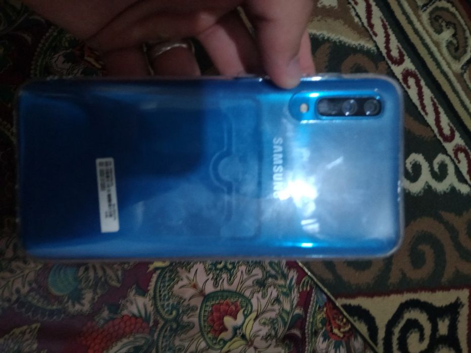 Samsung A50 телефон жағдайы жақсы