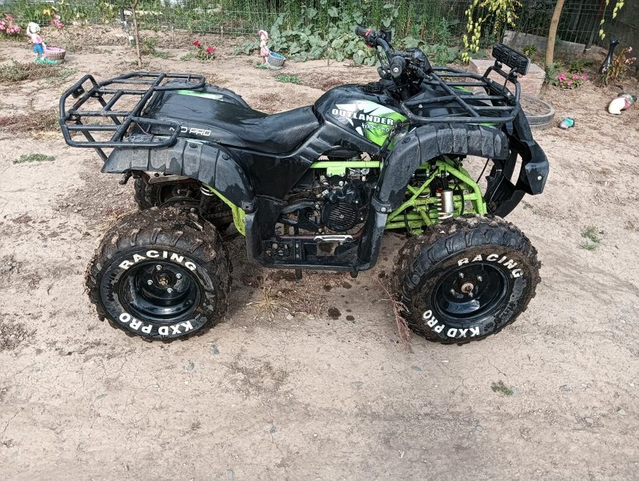 De vanzare sau schimb pe animale atv de 200cc cutie automate ate în jur de 1000 km facuti atv e loat de mine nou nouț acum 2 ani am acte