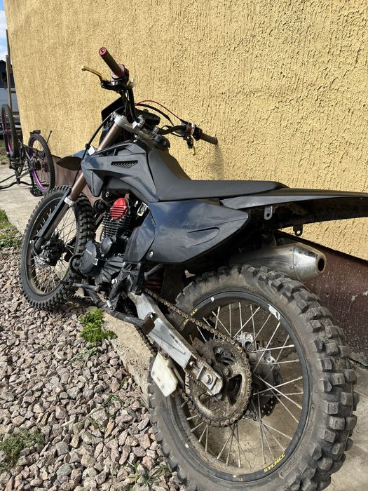 продам эндуро 300