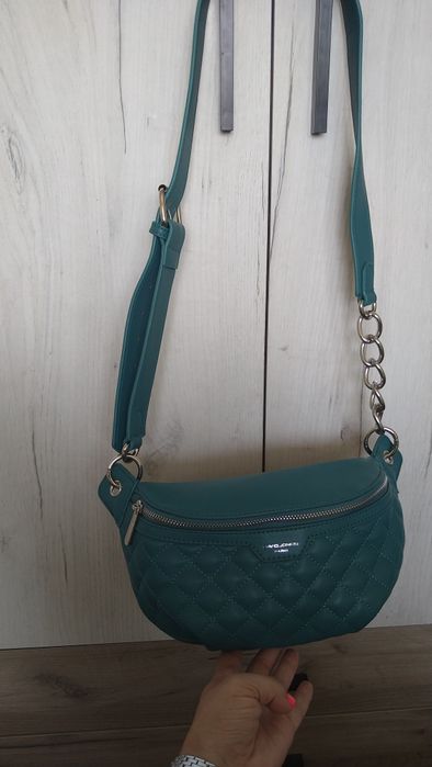 David Jones чанта тип банан