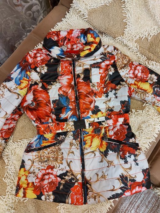 Демисезонная куртка. 46-48 размер.