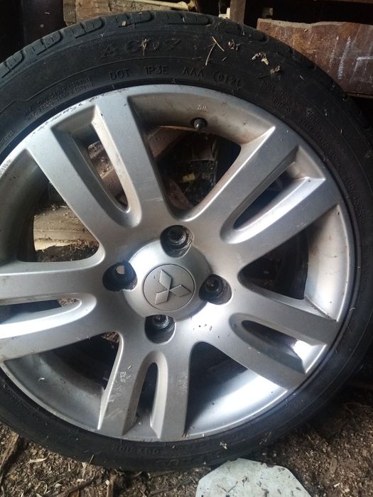 Гуми с джанти подарък