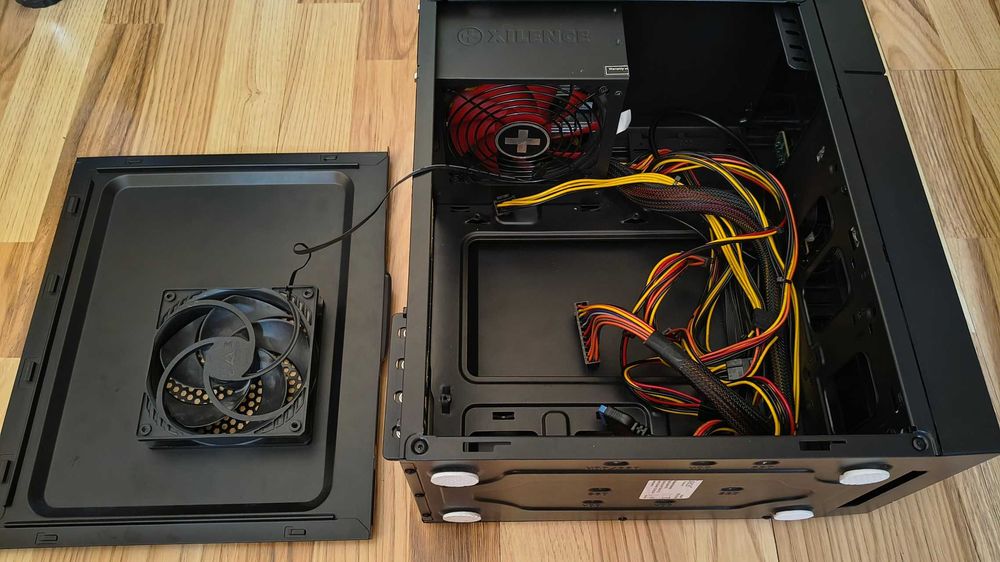 Vand carcase PC