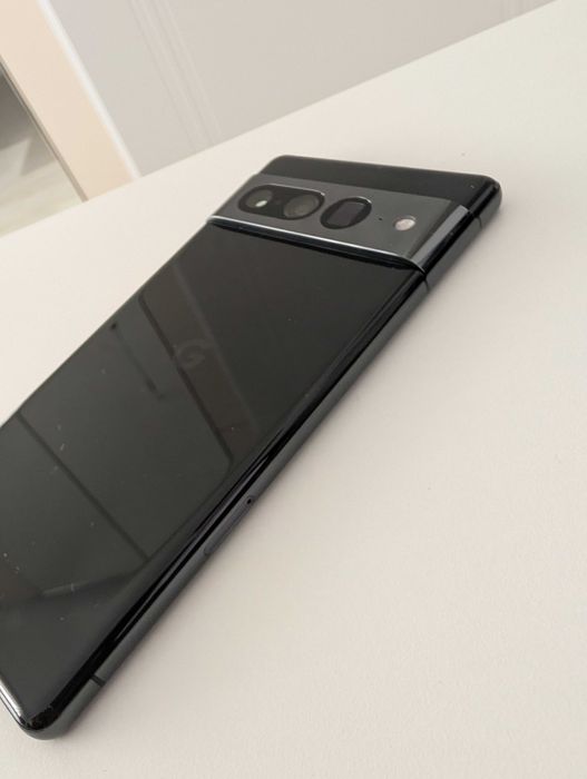 Google Pixel 7 Pro 128 GB – stare foarte bună – folie + husă