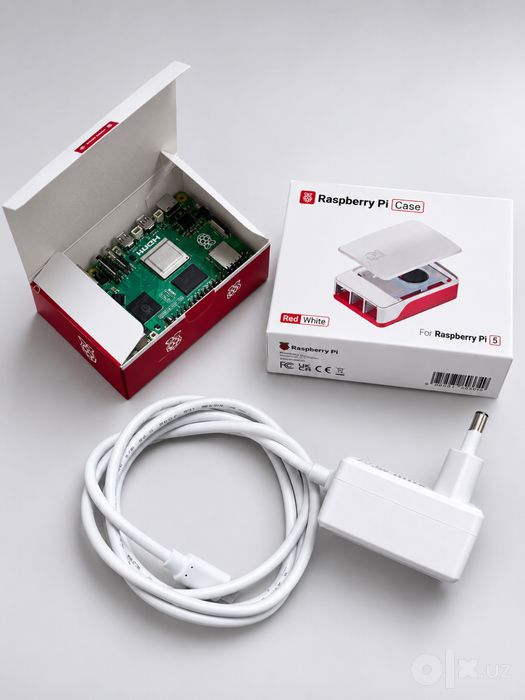 Raspberry Pi 5 8GB — плата, корпус и блок питания