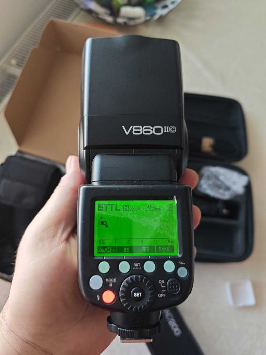 Blituri Godox V860 II C,  Godox AD200 Wistro si trigger Godox X-Pro C