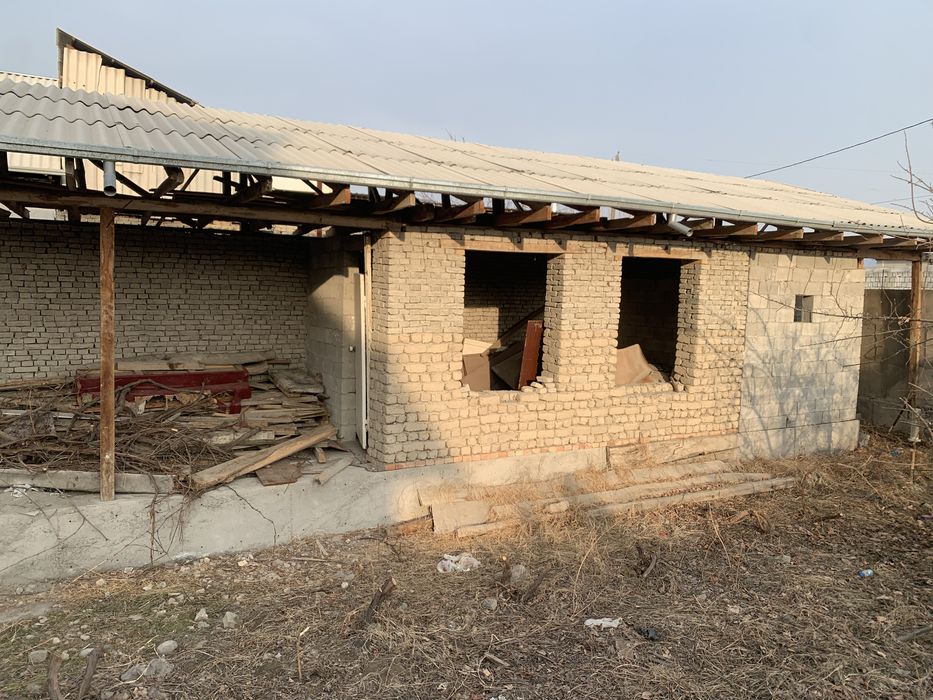 участка сотилади 5.5 сотих