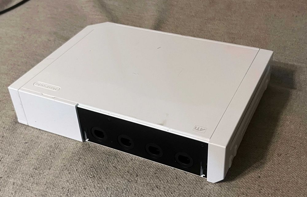 Consola Nintendo Wii alba - fara accesorii - perfect functionala