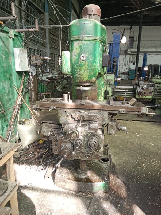 Фрезерный станок