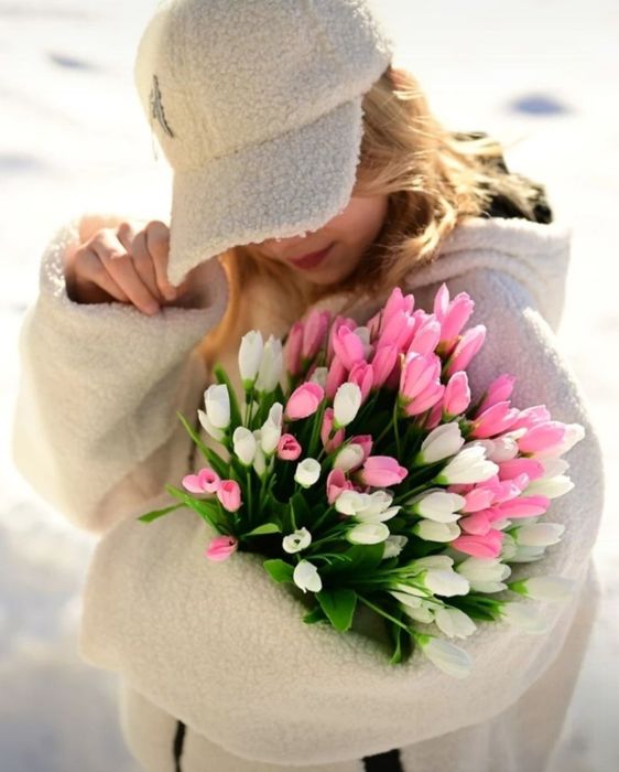 Цветы тюльпаны искусственные в корзине