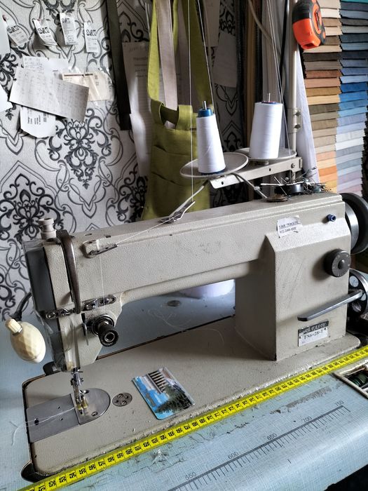 Промышленная швейная машинка