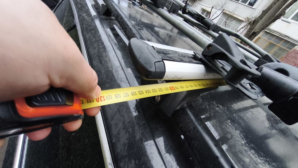 Vând bare transversale Thule wingbar VW B7